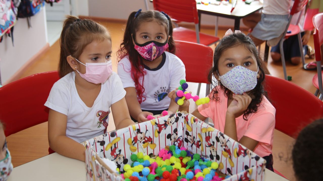 Programa Bolsa Educação credencia quatro instituições para Educação Infantil em São José