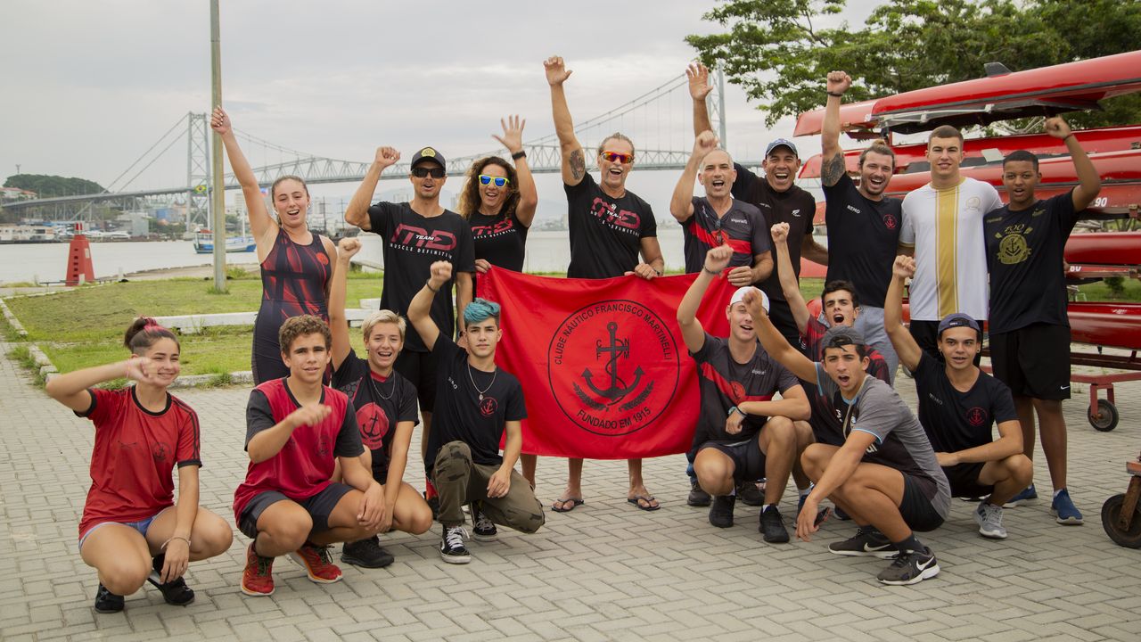 Atletas de Florianópolis organizam volta à Ilha de stand-up para arrecadar fundos ao Clube Náutico Martinelli