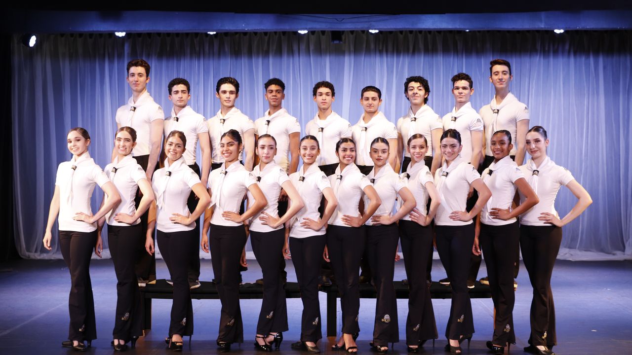 Escola Bolshoi forma 21 novos bailarinos em Joinville